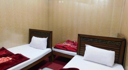 Rex Hotel - image 3