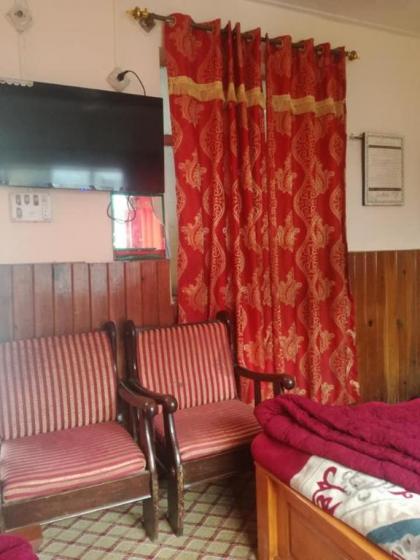 New Shabistan Hotel - image 23