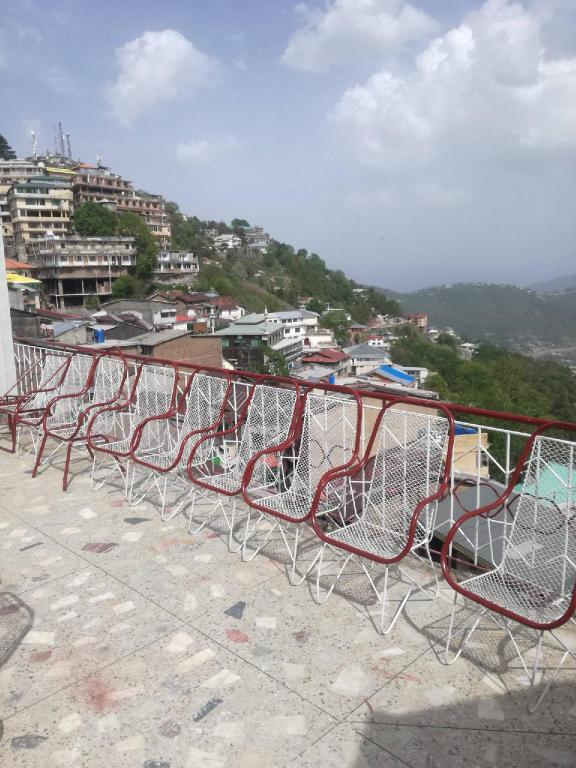 New Shabistan Hotel - image 5