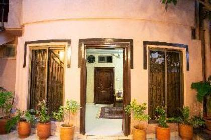 Private Suite at Fahad Bed & Breakfast Bani Gala - image 17