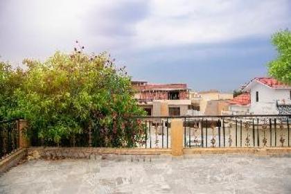 Private Suite at Fahad Bed & Breakfast Bani Gala - image 6