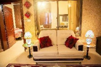 Private Suite at Fahad Bed & Breakfast Bani Gala - image 9