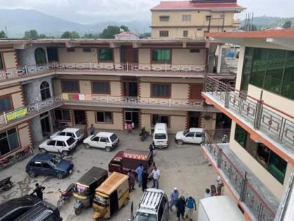 Pearl International Hotel - image 10