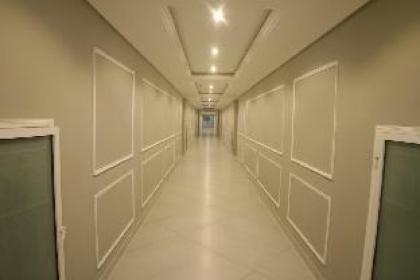 Lovely 1 Bed Deluxe Serviced Apartment - image 8