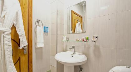 Hotel One Mansehra - image 25