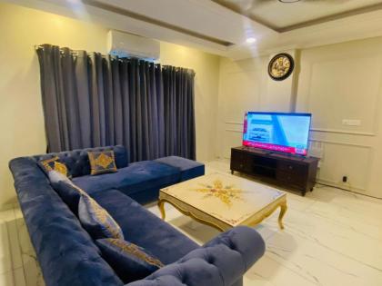 Holidazzle Serviced Apartments Bahria Town - image 23