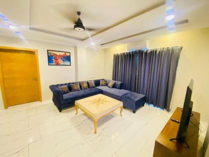 Holidazzle Serviced Apartments Bahria Town - image 24