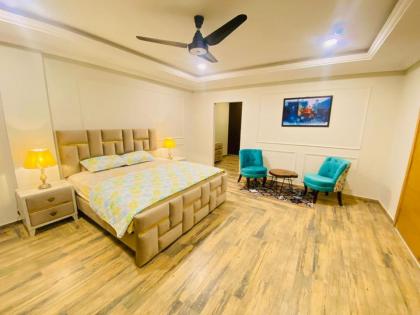 Holidazzle Serviced Apartments Bahria Town - image 25
