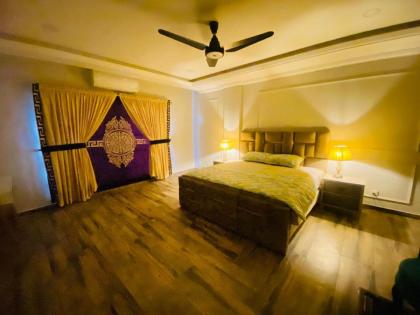 Holidazzle Serviced Apartments Bahria Town - image 28