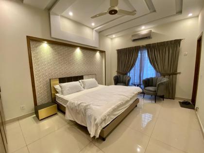Luxury Guest House in Bahria Town - image 19