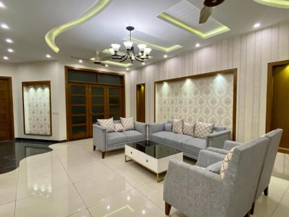 Luxury Guest House in Bahria Town - image 7