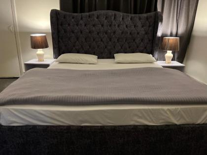 Two Bed Apartment F6 netflix wifi ac
