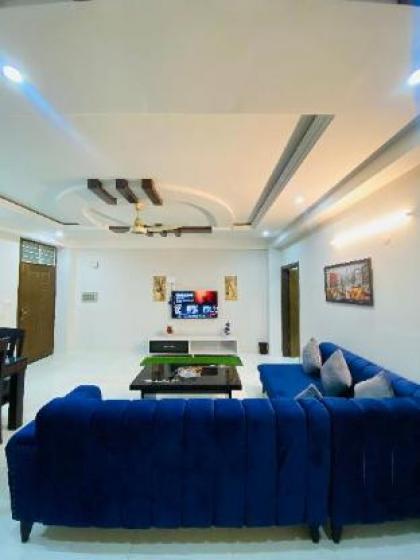 Two Bedroom Comfort Apartment for Family - image 11