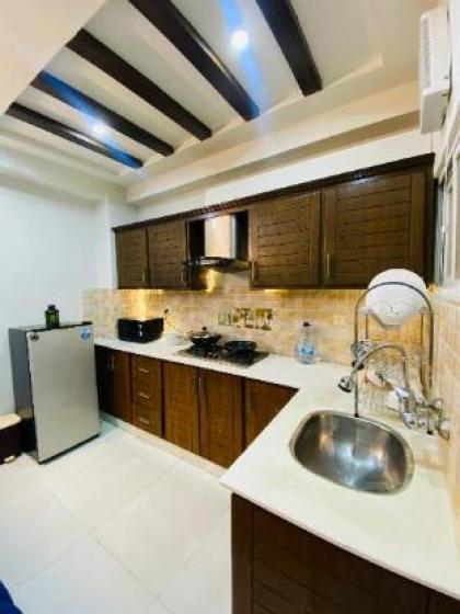 Two Bedroom Comfort Apartment for Family - image 13