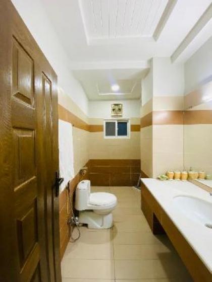 Two Bedroom Comfort Apartment for Family - image 8
