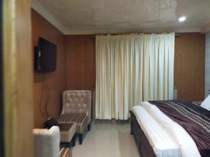 Shagufta Royal Hotel Murree - image 25