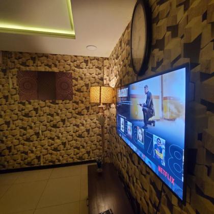 CosmoStay Islamabad Bahria Town - image 11