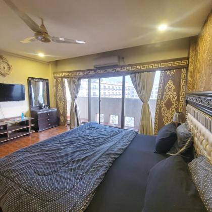 CosmoStay Islamabad Bahria Town - image 3