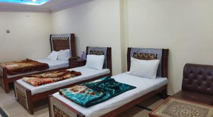 Crown Palace Inn