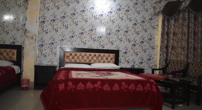 Hotel Neelum Valley - image 2