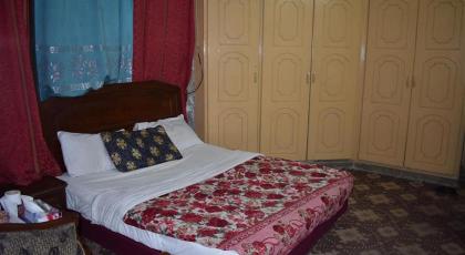 Hotel Neelum Valley - image 3