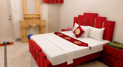 Neelum Guest House - image 11