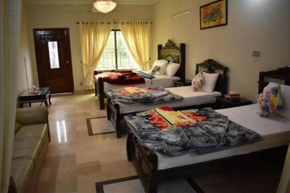 Neelum Guest House - image 19