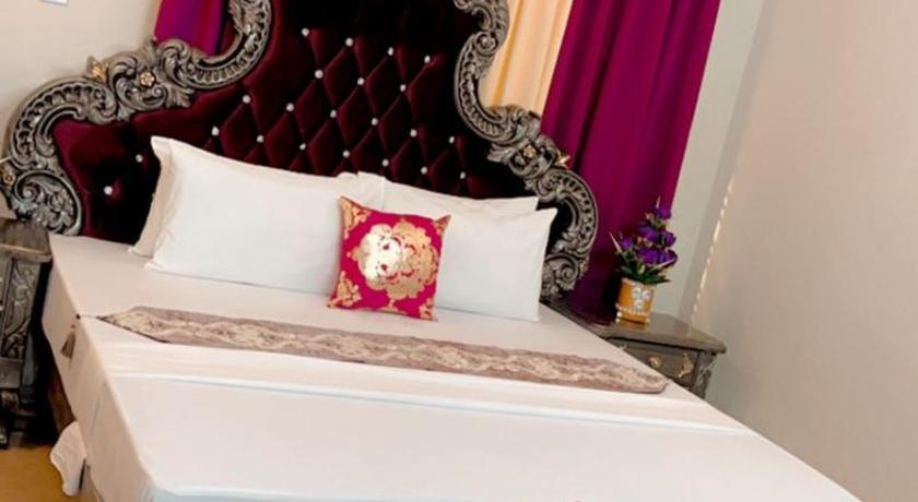 Neelum Guest House - image 3