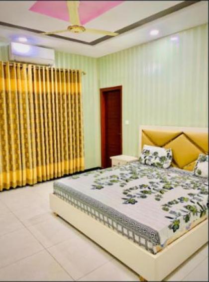 The Crown Guest House  - image 4
