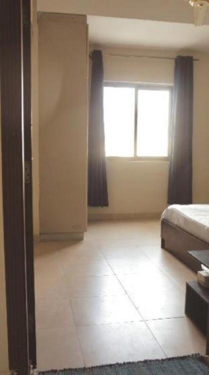 Three Bedroom Apartment Near Mall Islamabad - image 3