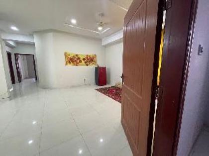 Three Bedroom Apartment Near Mall Islamabad - image 4