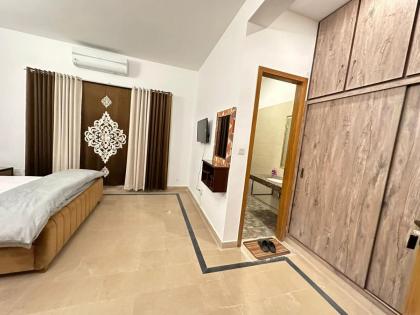 Islamabad Travelodge Guest House - image 15