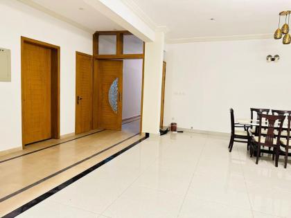 Islamabad Travelodge Guest House - image 23
