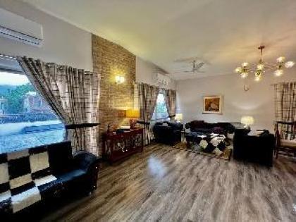 Two bedroom upper story apartment - image 2
