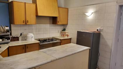 Rove Lodging-3 Bedroom Service Apartment - image 11