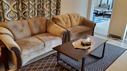Rove Lodging-3 Bedroom Service Apartment - image 21