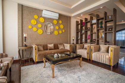 Penthouse by Shelton