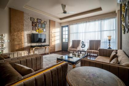 Penthouse by Shelton - image 18