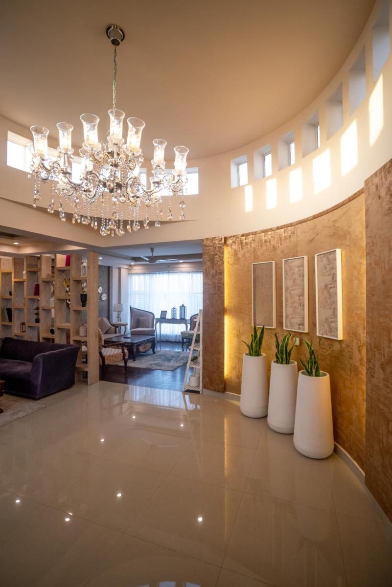 Penthouse by Shelton - image 2