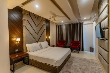 Penthouse by Shelton - image 3