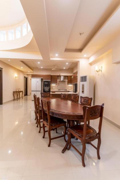Penthouse by Shelton - image 9