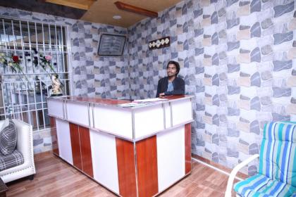 Canari Hotel kashmir view - image 10