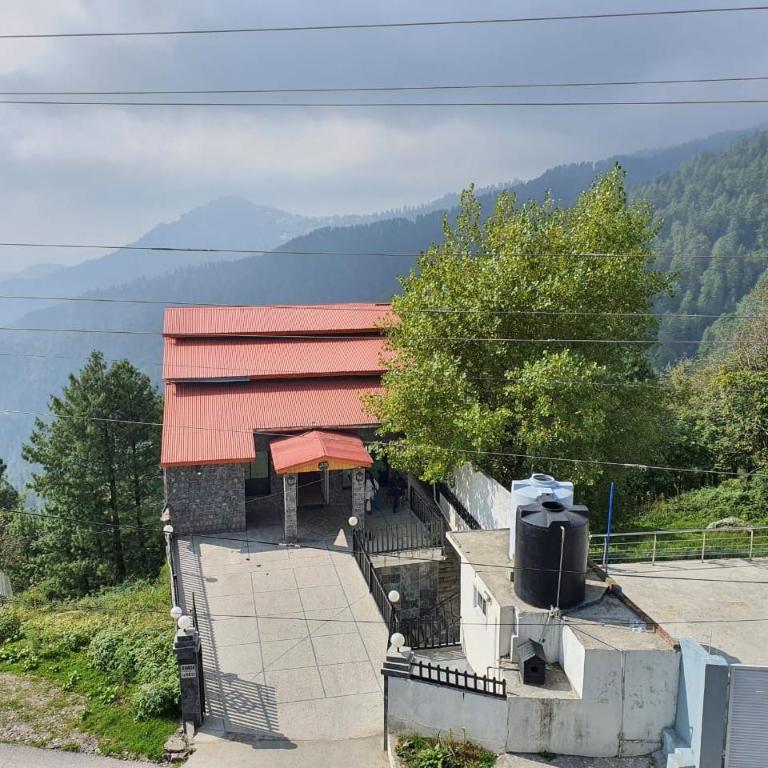 Private House in Khaira Gali with Mountain View - image 2