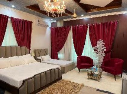 ThE lifE StylE LodGeS