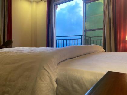 AK Hotel & Suites - image 21