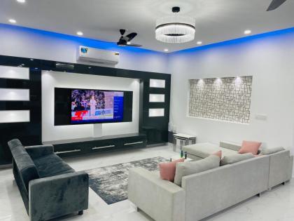 Amazing modern apartment in Islamabad  - image 16