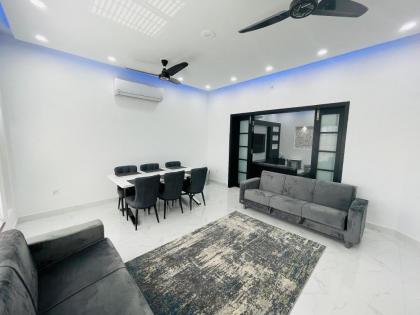 Amazing modern apartment in Islamabad  - image 2