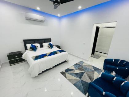 Amazing modern apartment in Islamabad  - image 21