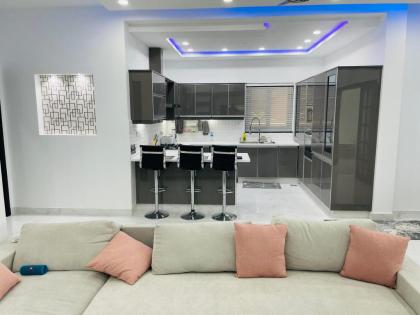 Amazing modern apartment in Islamabad  - image 7