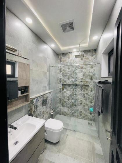Amazing modern apartment in Islamabad  - image 8